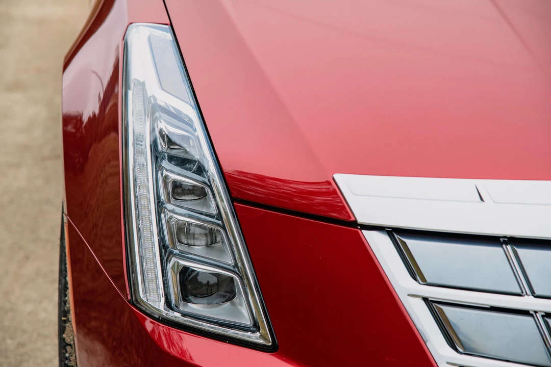 2014 Cadillac ELR - Image 10 of 31