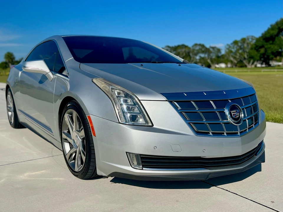 2014 Cadillac ELR - Image 16 of 31