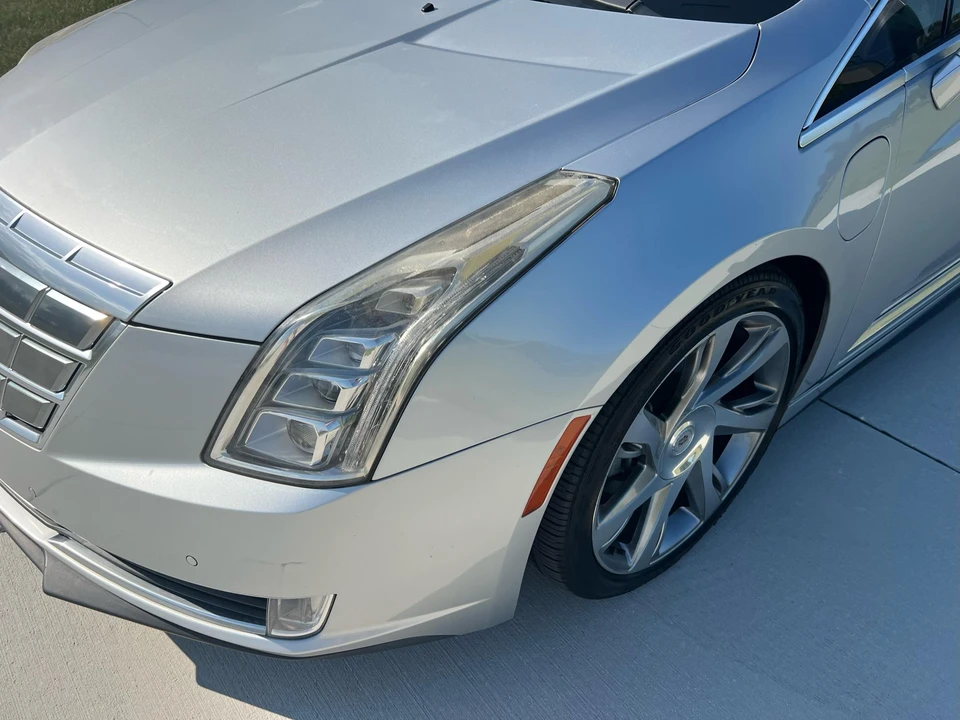 2014 Cadillac ELR - Image 28 of 31