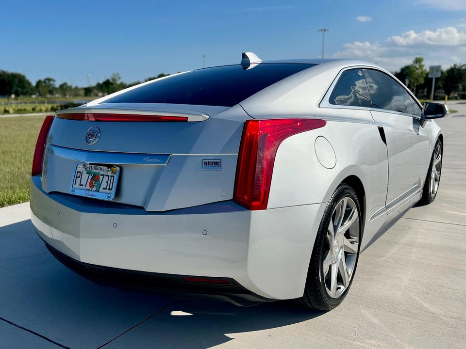 2014 Cadillac ELR - Image 14 of 31