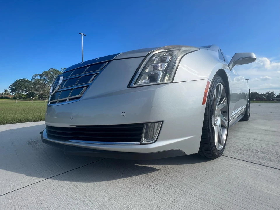 2014 Cadillac ELR - Image 8 of 31