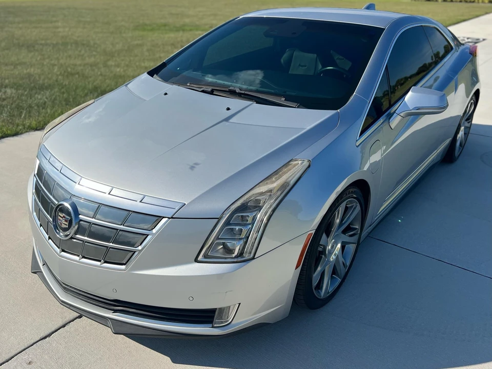 2014 Cadillac ELR - Image 7 of 31