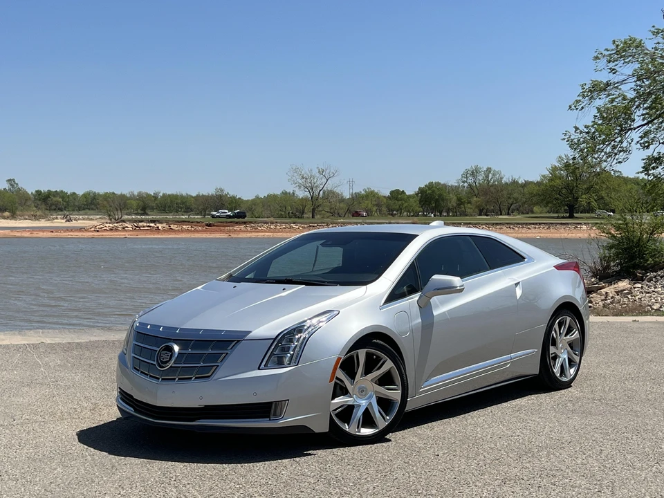 2014 Cadillac ELR - Image 8 of 31