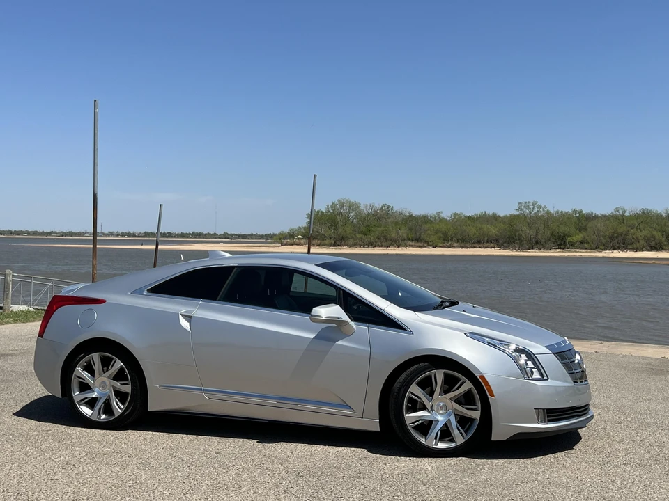 2014 Cadillac ELR - Image 14 of 31
