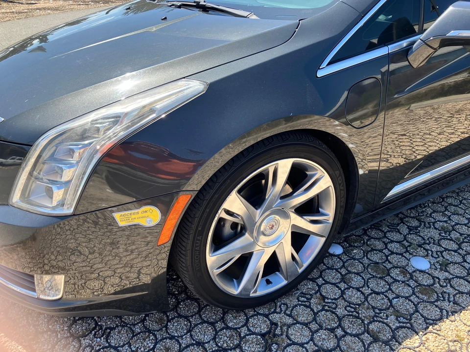 2014 Cadillac ELR - Image 16 of 31