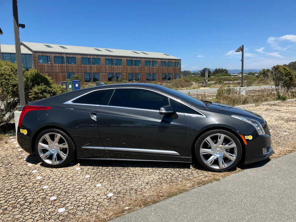 2014 Cadillac ELR - Image 13 of 31