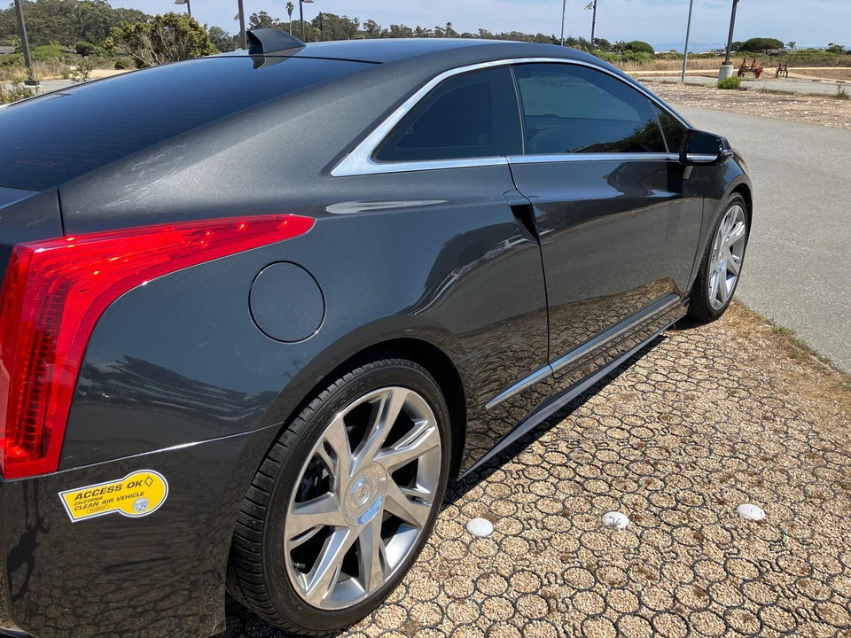 2014 Cadillac ELR - Image 25 of 31