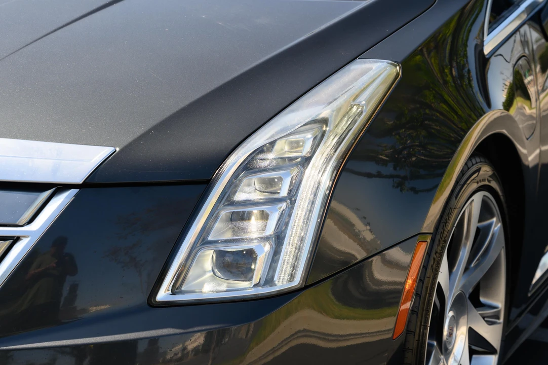 2014 Cadillac ELR - Image 26 of 31