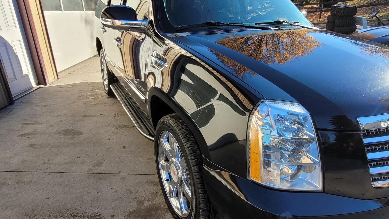 2014 Cadillac Escalade & EXT 3rd Gen - Image 3 of 5