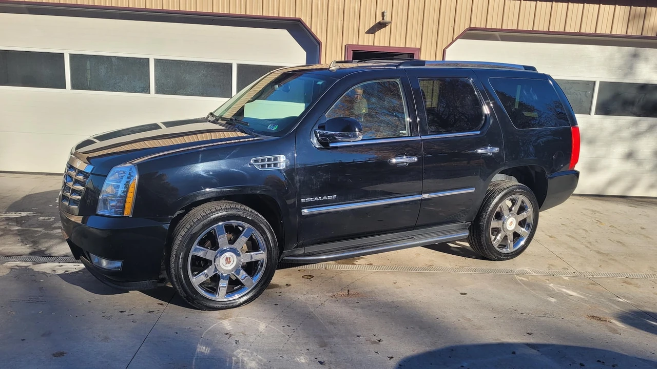 2014 Cadillac Escalade & EXT 3rd Gen - Image 5 of 5