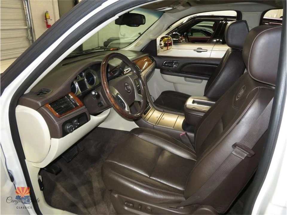 2014 Cadillac Escalade & EXT 3rd Gen - Image 3 of 31