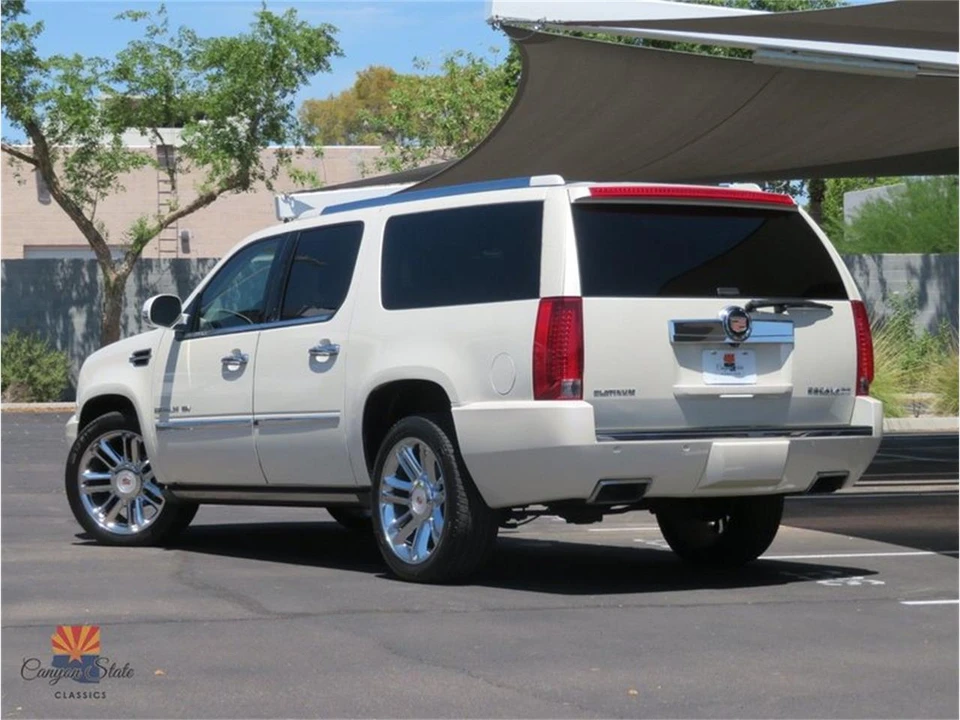 2014 Cadillac Escalade & EXT 3rd Gen - Image 4 of 31