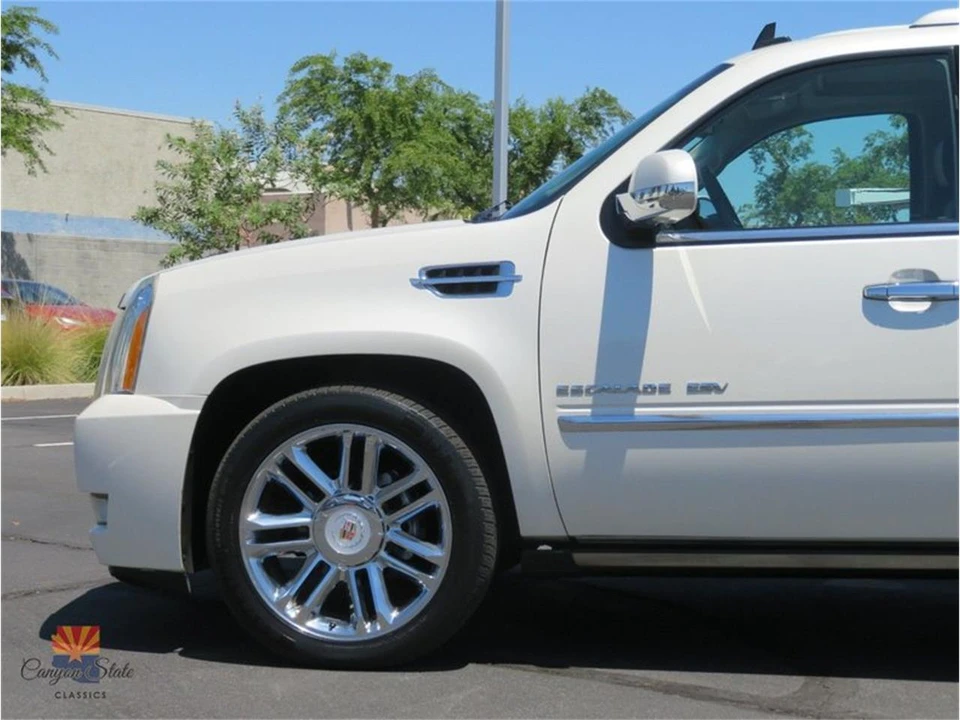 2014 Cadillac Escalade & EXT 3rd Gen - Image 19 of 31