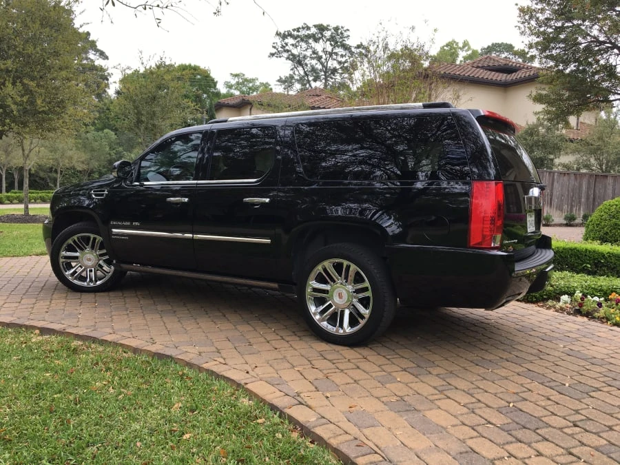 2014 Cadillac Escalade & EXT 3rd Gen - Image 2 of 10