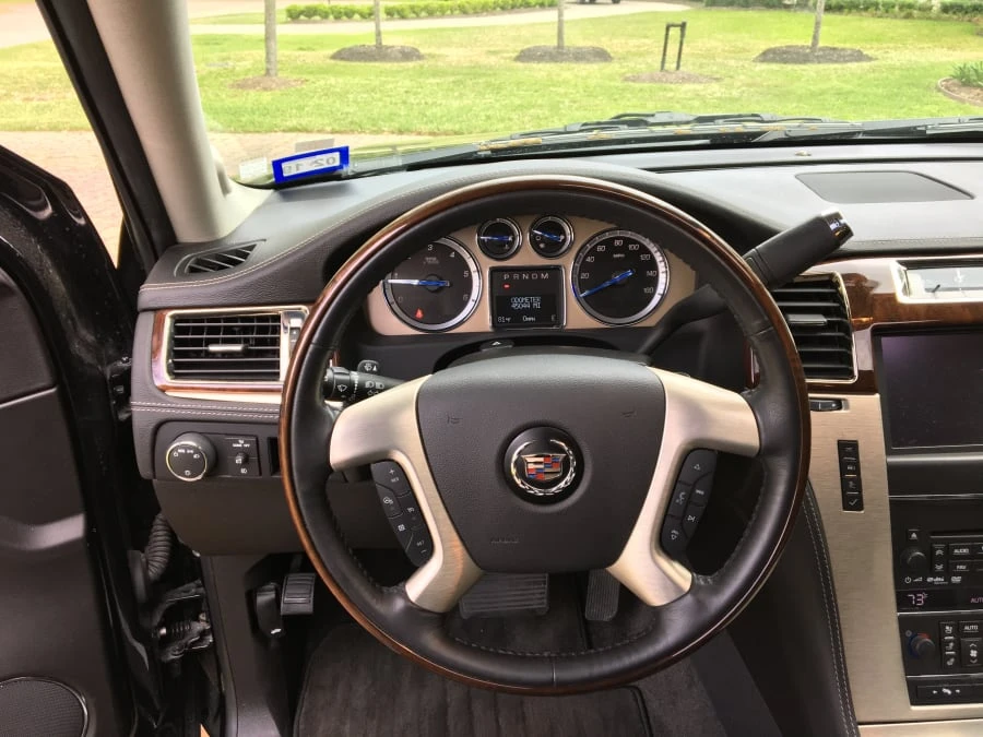 2014 Cadillac Escalade & EXT 3rd Gen - Image 3 of 10