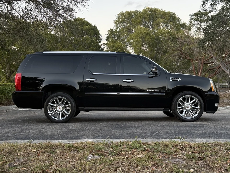 2014 Cadillac Escalade & EXT 3rd Gen - Image 10 of 21