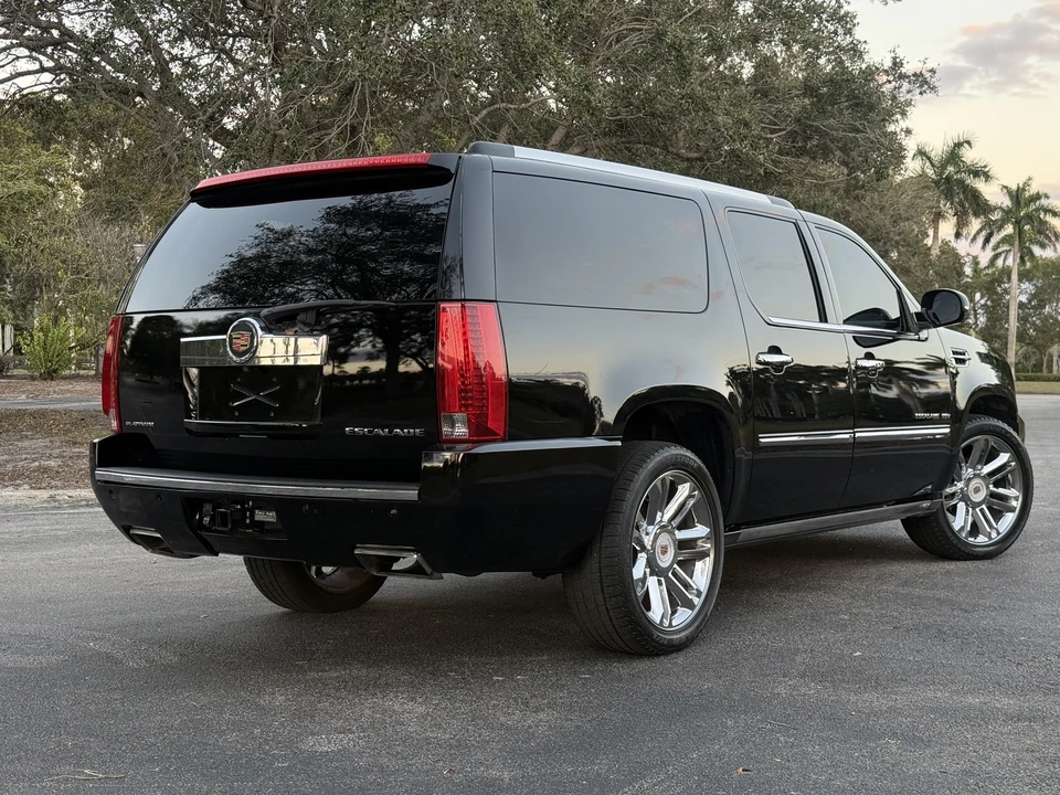 2014 Cadillac Escalade & EXT 3rd Gen - Image 2 of 21