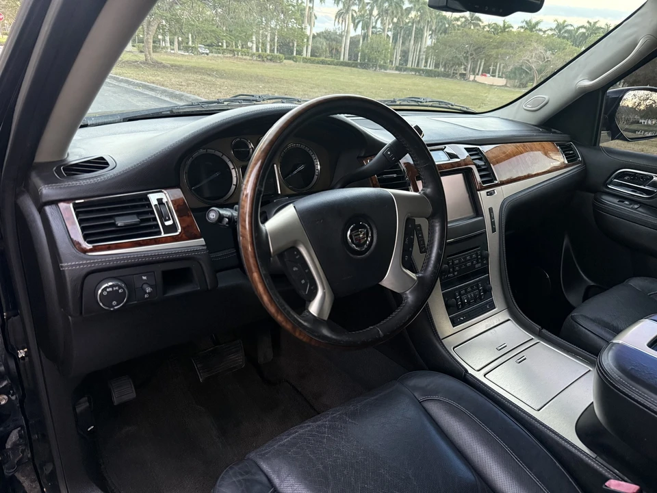 2014 Cadillac Escalade & EXT 3rd Gen - Image 14 of 21