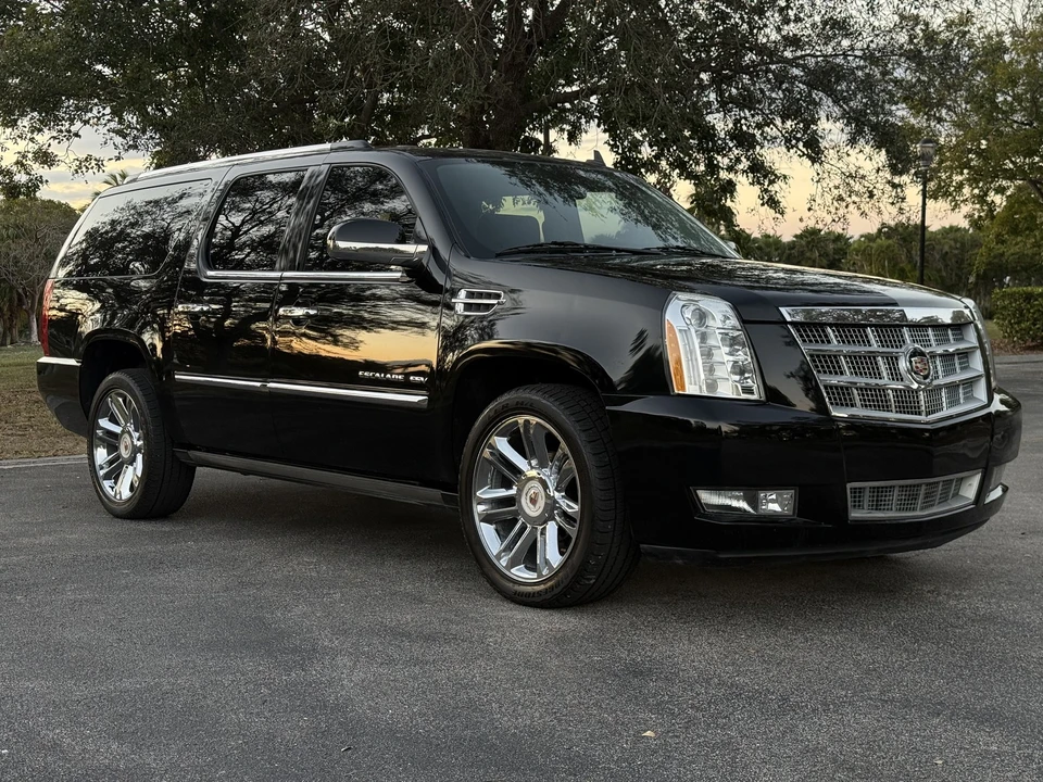 2014 Cadillac Escalade & EXT 3rd Gen - Image 11 of 21