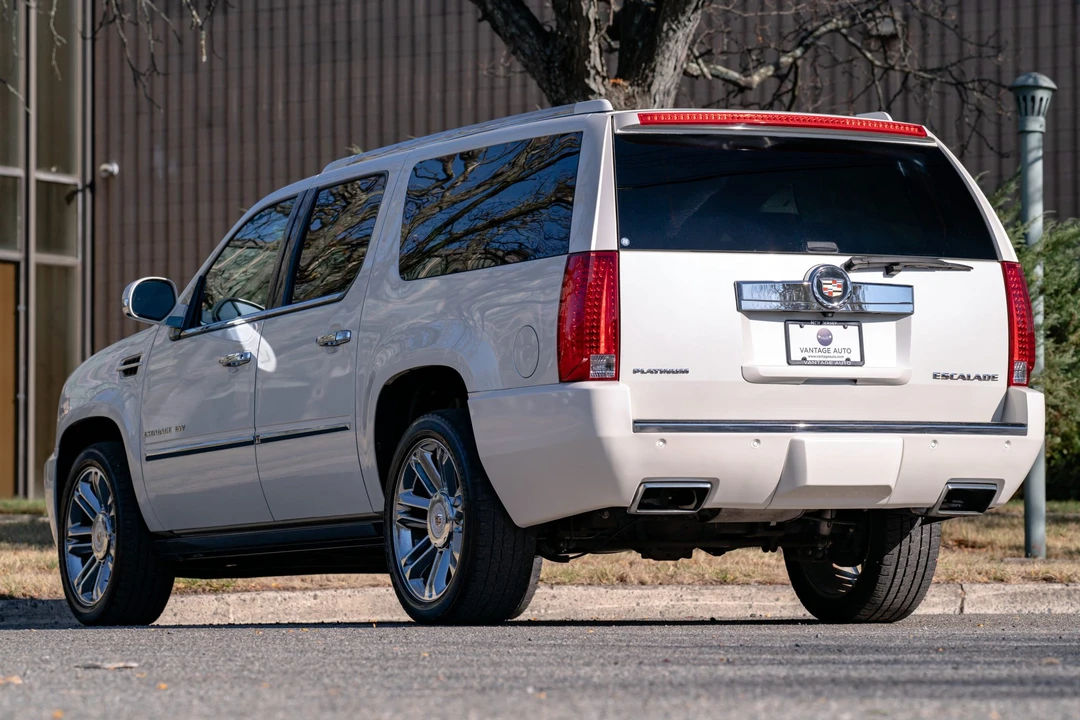 2014 Cadillac Escalade & EXT 3rd Gen - Image 9 of 31