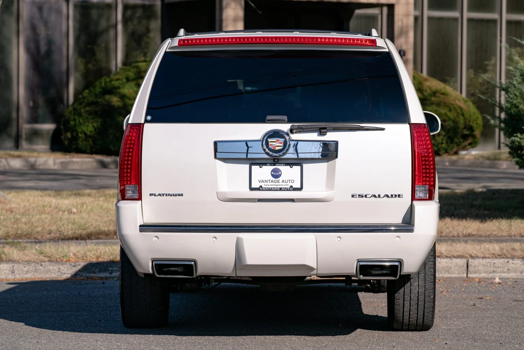 2014 Cadillac Escalade & EXT 3rd Gen - Image 10 of 31