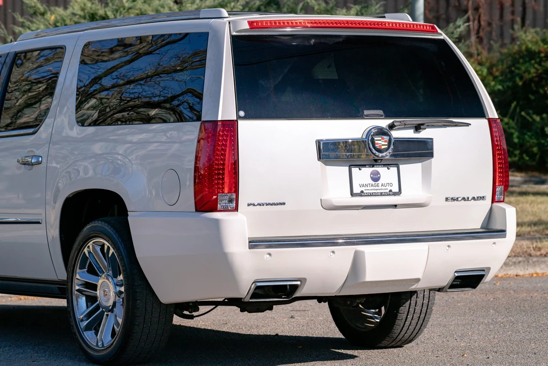 2014 Cadillac Escalade & EXT 3rd Gen - Image 28 of 31