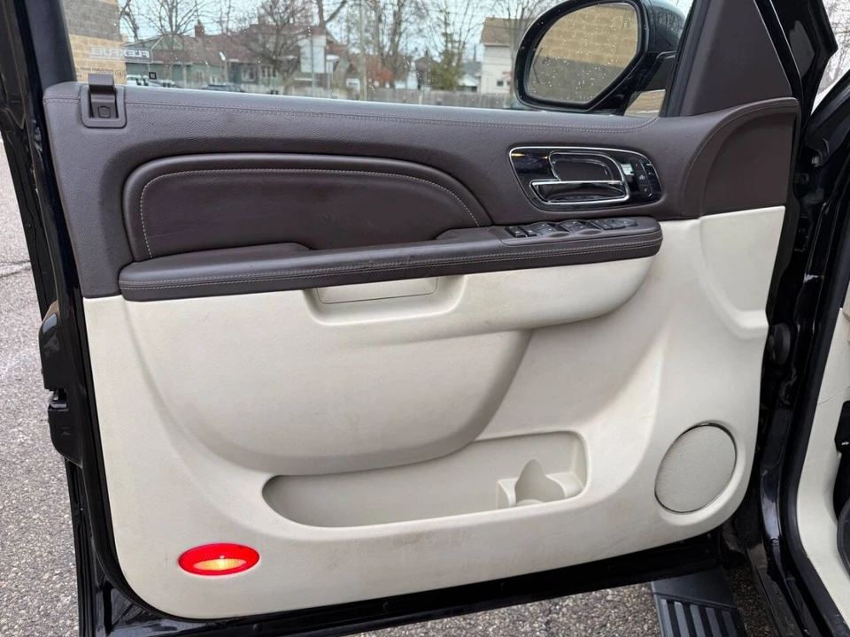 2014 Cadillac Escalade & EXT 3rd Gen - Image 19 of 21