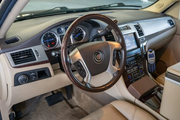 2014 Cadillac Escalade & EXT 3rd Gen - Image 6 of 8