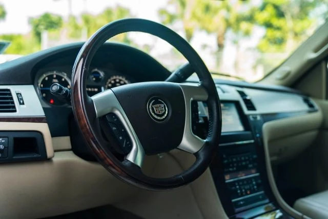 2014 Cadillac Escalade & EXT 3rd Gen - Image 17 of 21