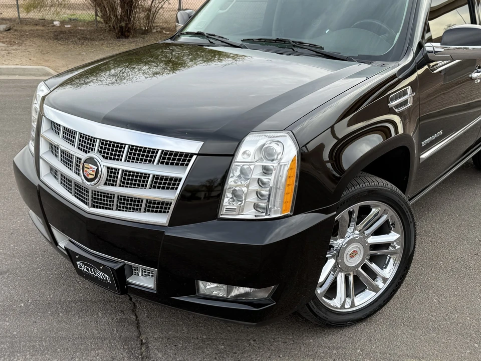 2014 Cadillac Escalade & EXT 3rd Gen - Image 13 of 31
