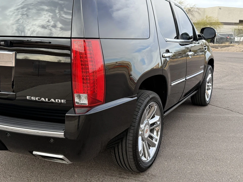 2014 Cadillac Escalade & EXT 3rd Gen - Image 21 of 31