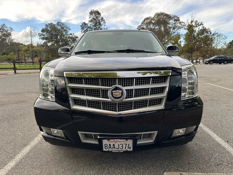 2014 Cadillac Escalade & EXT 3rd Gen - Image 13 of 31