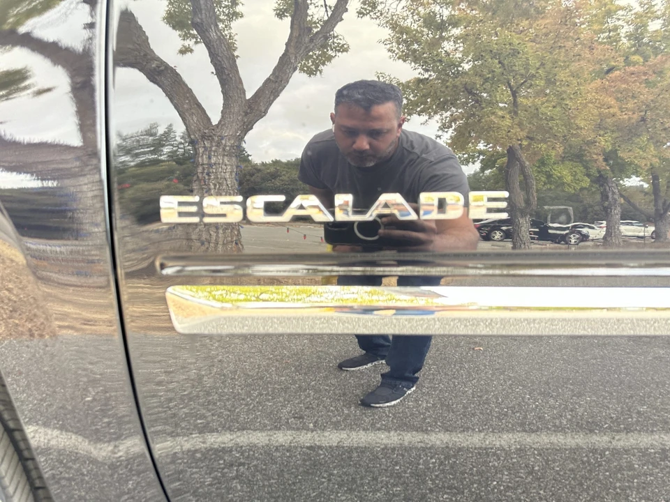 2014 Cadillac Escalade & EXT 3rd Gen - Image 28 of 31