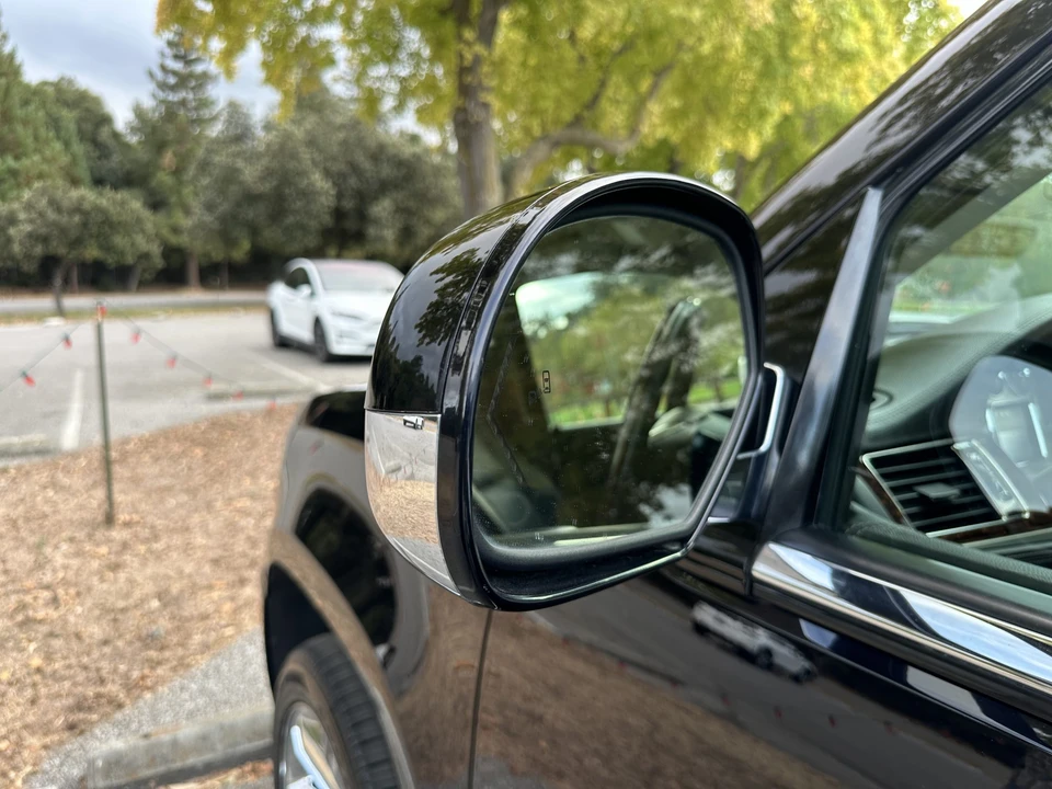 2014 Cadillac Escalade & EXT 3rd Gen - Image 30 of 31