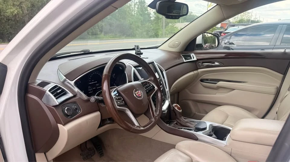 2014 Cadillac SRX - Image 15 of 16