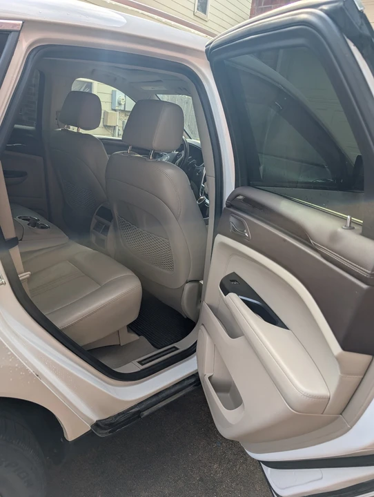 2014 Cadillac SRX - Image 11 of 17