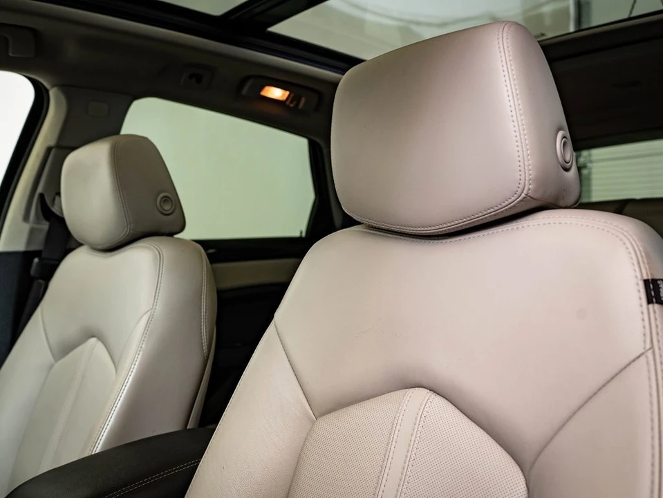 2014 Cadillac SRX - Image 18 of 21