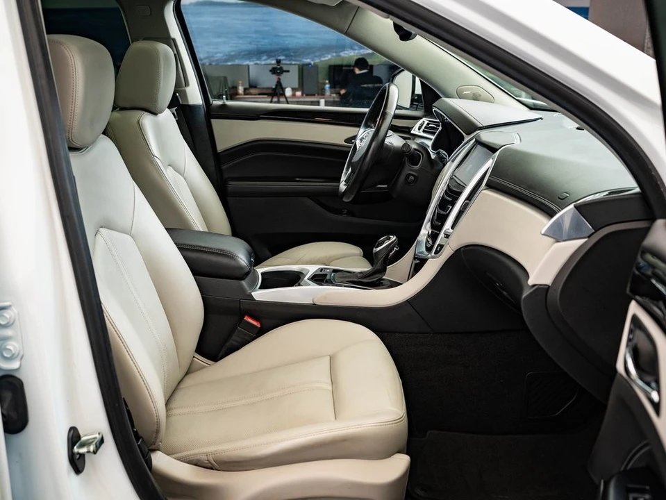 2014 Cadillac SRX - Image 19 of 21