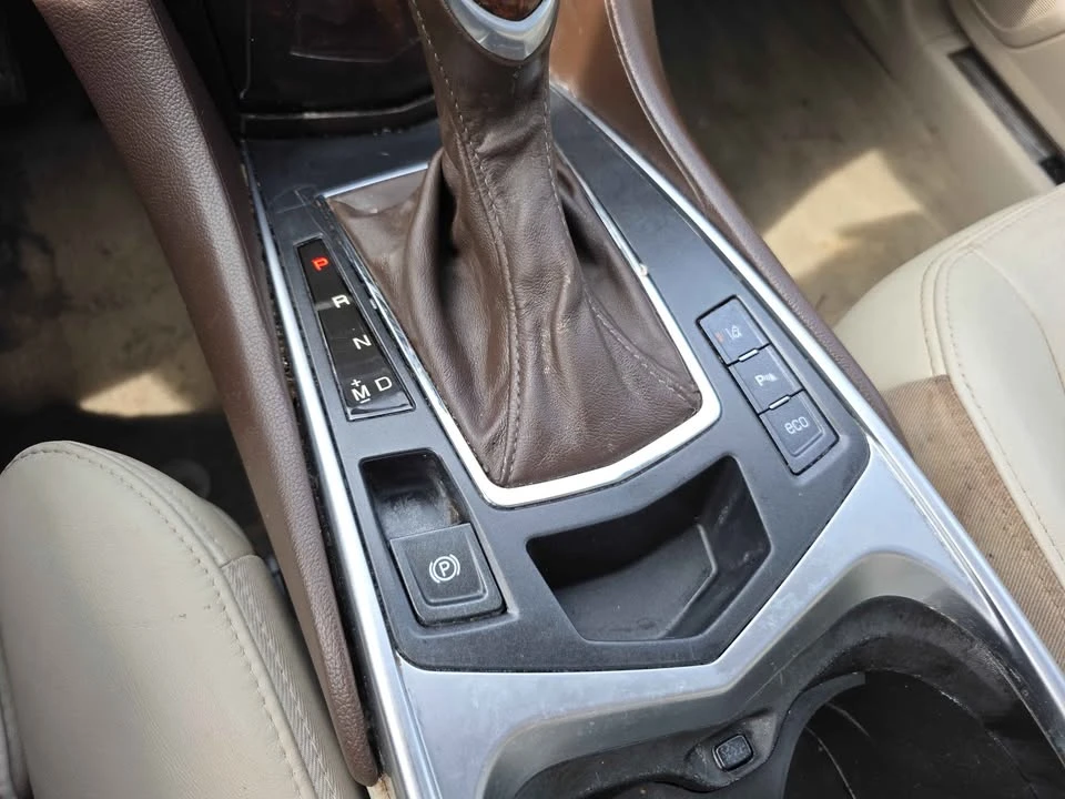 2014 Cadillac SRX - Image 12 of 19