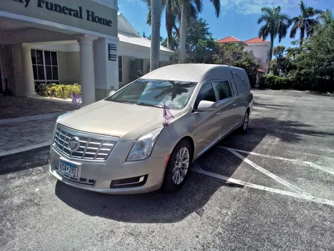 2014 Cadillac XTS Funeral Coach