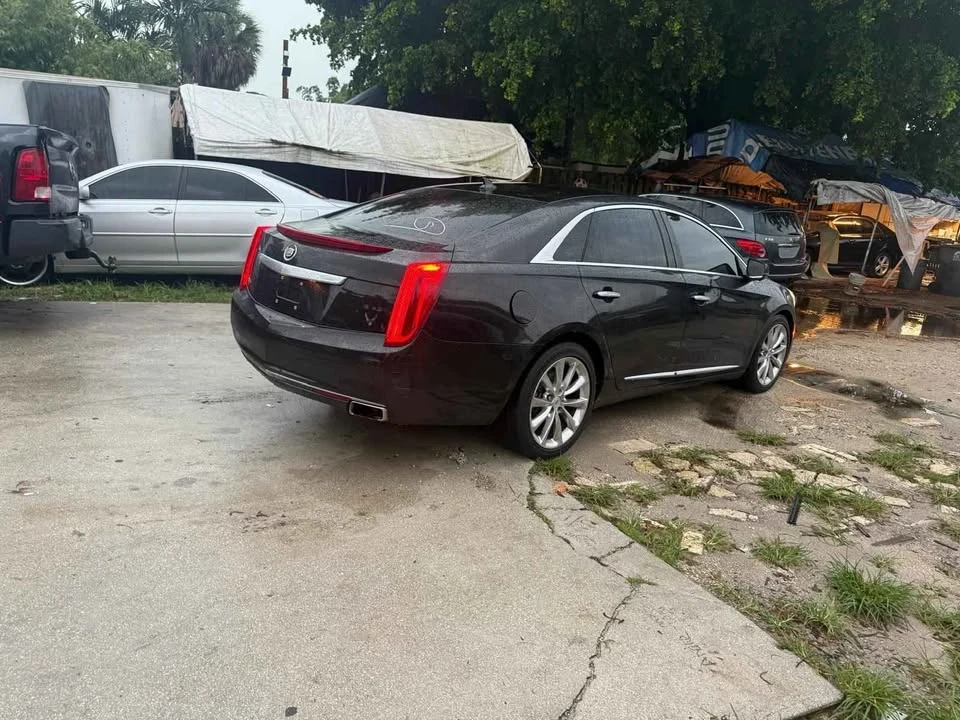 2014 Cadillac CTS-V 2nd Gen - Image 4 of 15