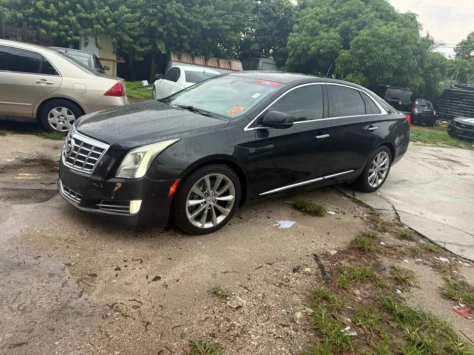 2014 Cadillac CTS-V 2nd Gen - Image 8 of 15