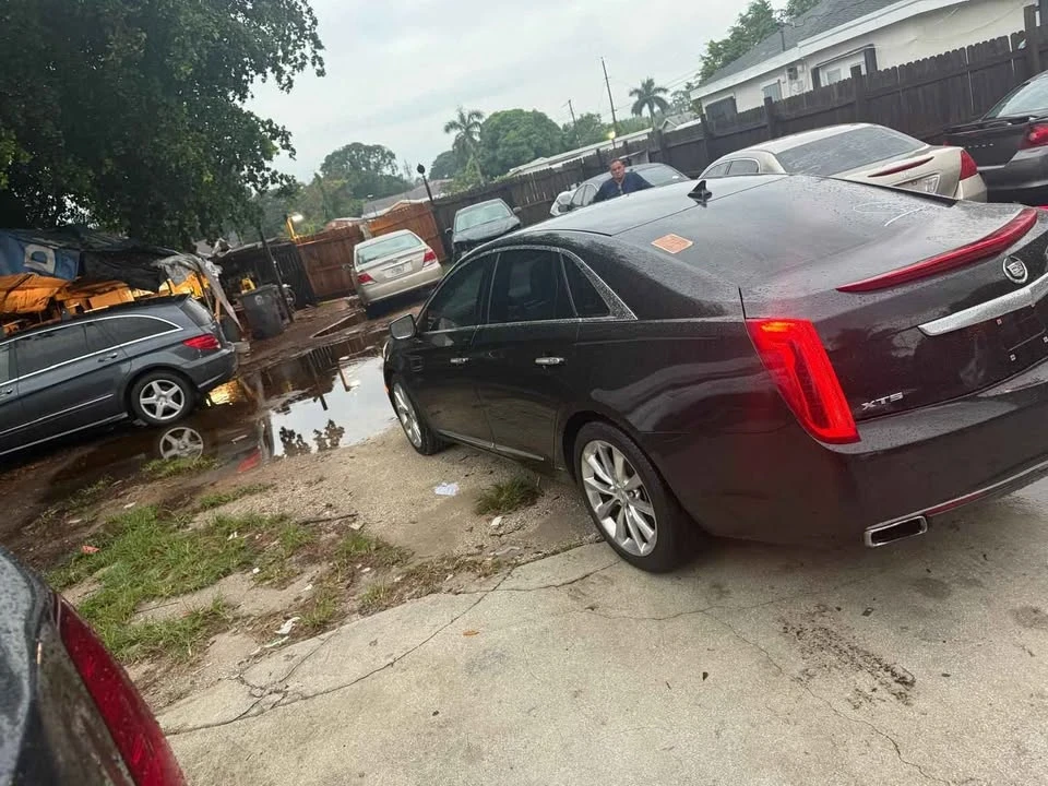 2014 Cadillac CTS-V 2nd Gen - Image 6 of 15