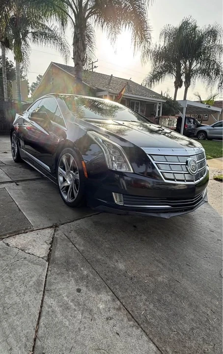 2014 Cadillac ELR - Image 2 of 11