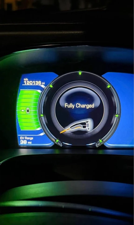2014 Cadillac ELR - Image 9 of 11
