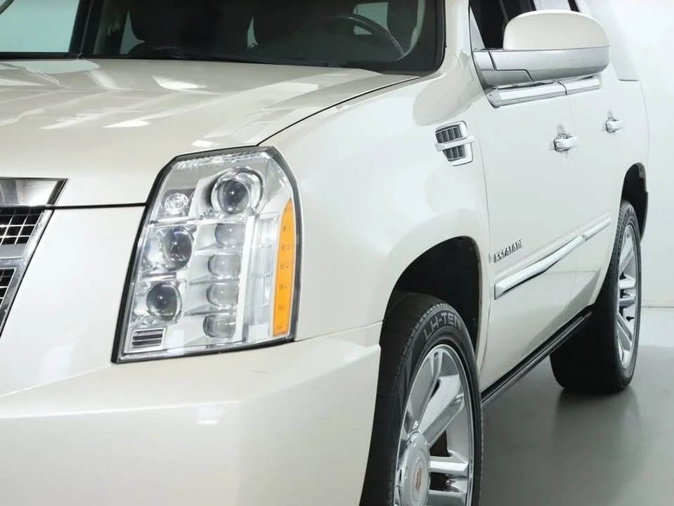 2014 Cadillac Escalade & EXT 3rd Gen - Image 4 of 20