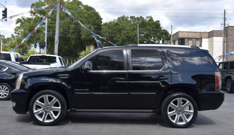 2014 Cadillac Escalade & EXT 3rd Gen - Image 3 of 18