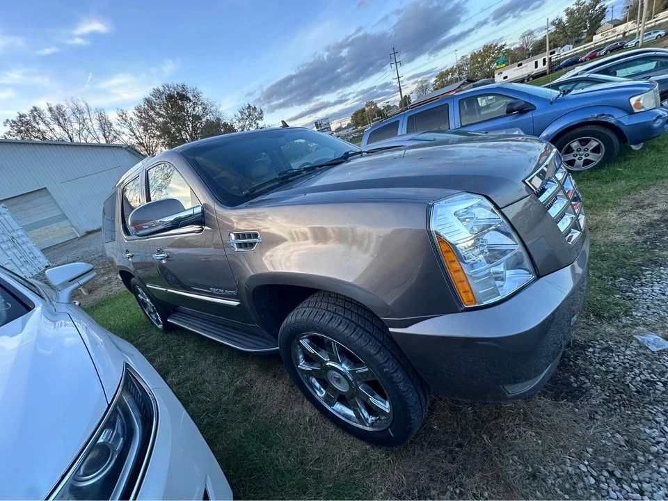 2014 Cadillac Escalade & EXT 3rd Gen - Image 2 of 6