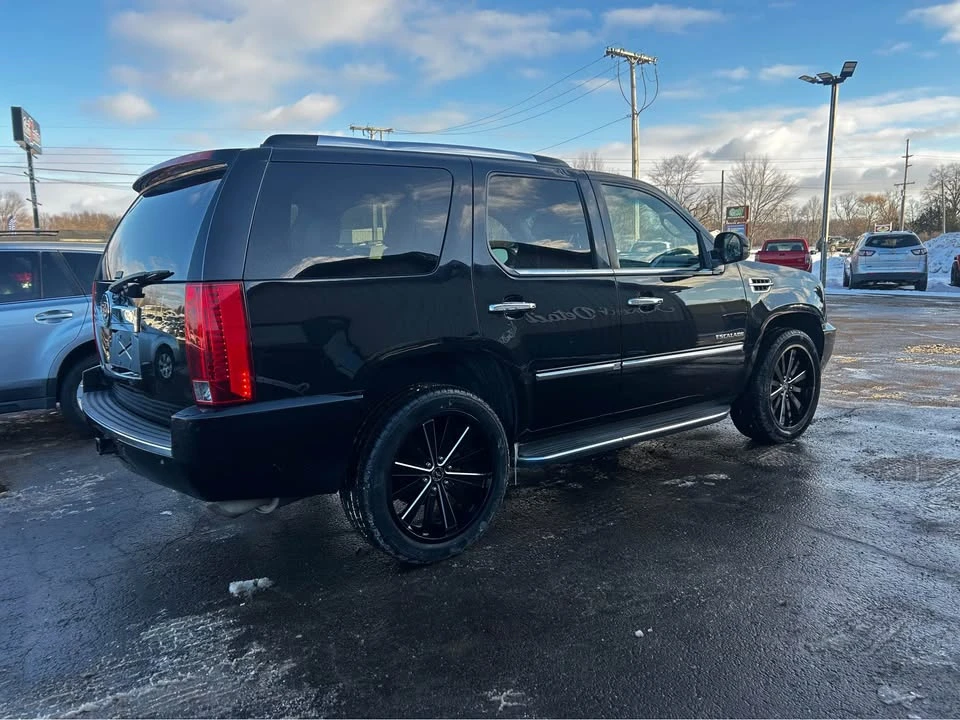 2014 Cadillac Escalade & EXT 3rd Gen - Image 2 of 14