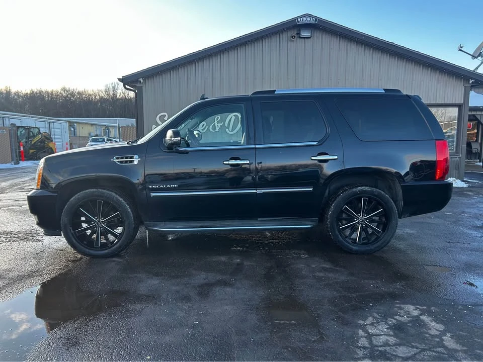 2014 Cadillac Escalade & EXT 3rd Gen - Image 5 of 14